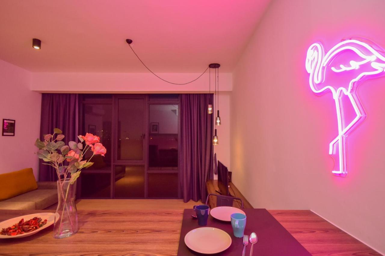 Cube 8Teens By Nest Home Johor Bahru Exterior photo