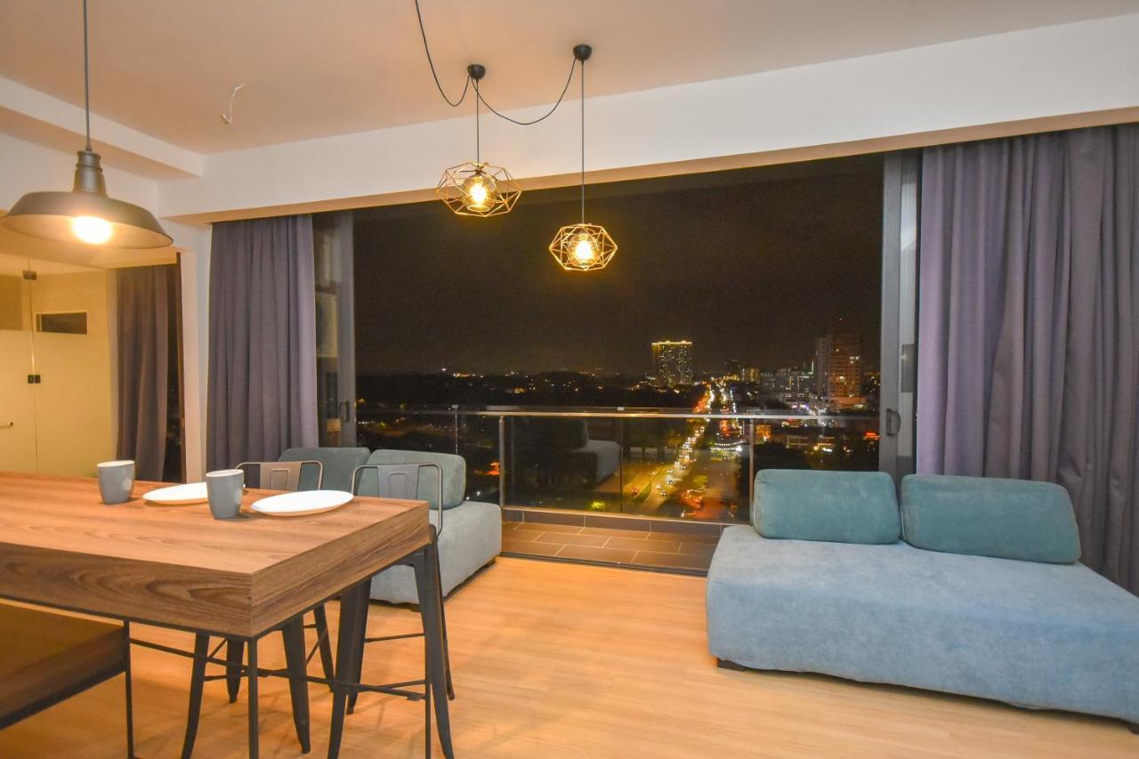 Cube 8Teens By Nest Home Johor Bahru Exterior photo