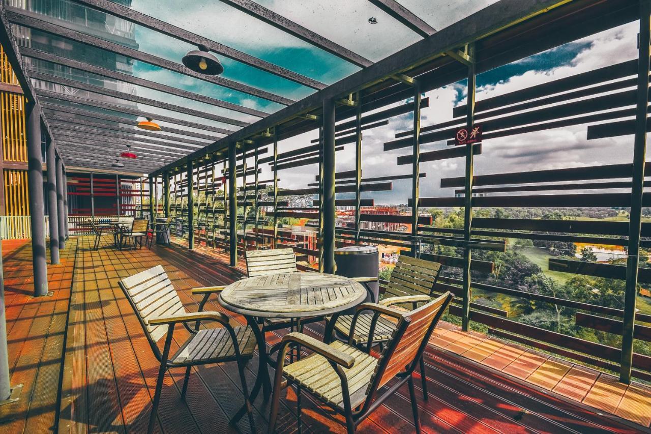 Cube 8Teens By Nest Home Johor Bahru Exterior photo