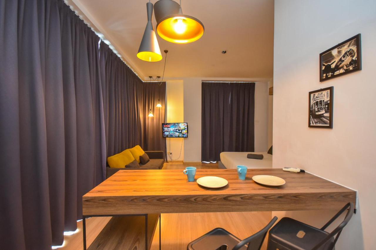 Cube 8Teens By Nest Home Johor Bahru Exterior photo